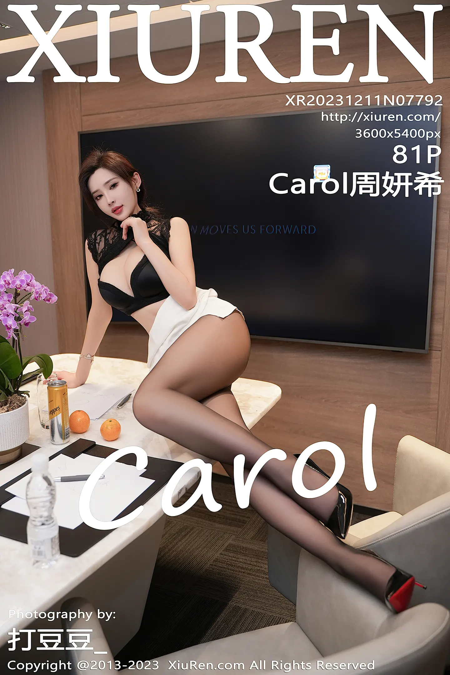 [XiuRen秀人网]No.7792_女神Carol周妍希性感黑色蕾丝上衣配白短裙露黑色内衣诱惑写真81P-秀人网 - XiuRen.Space